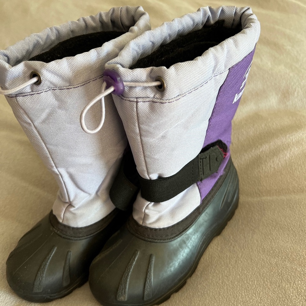 Kamik Girls Snowboots size 13